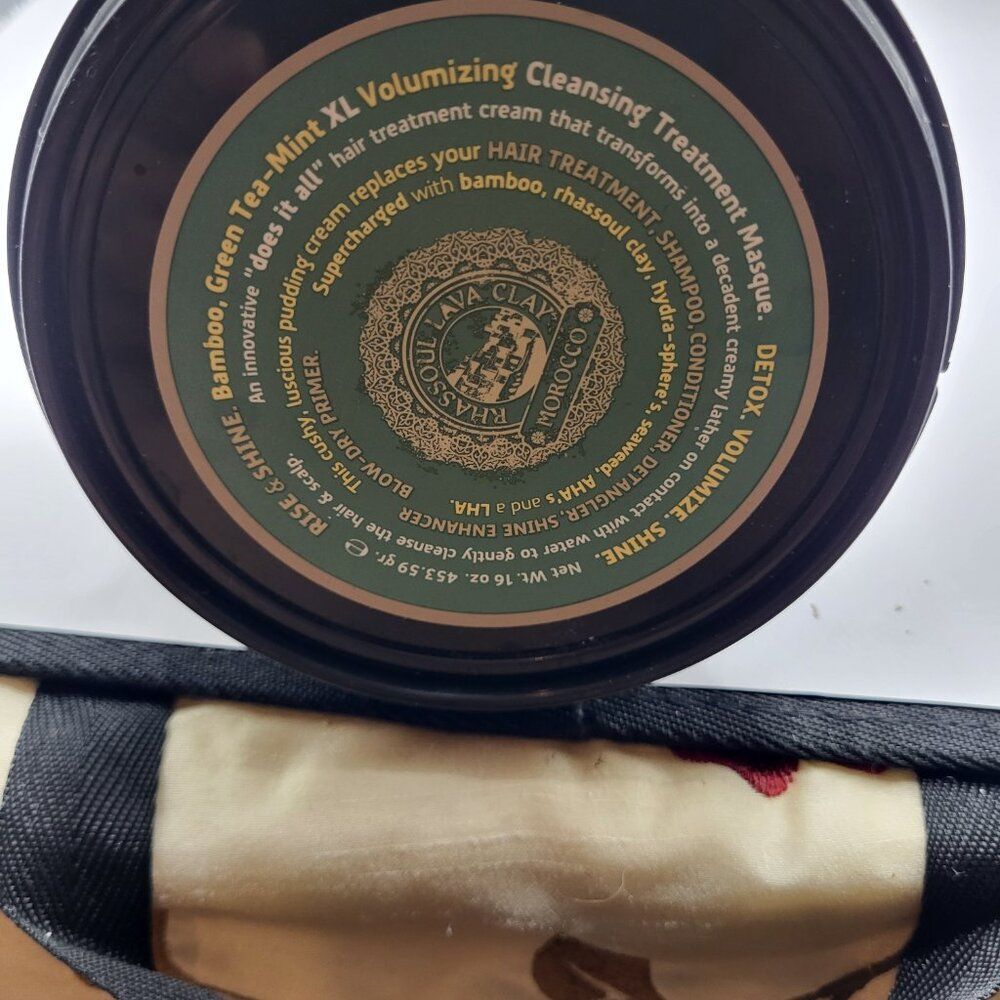COPY - Tweak-d cleansing volumizing scrub YOU CHOOSE PM with witch one you want…